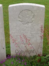 Etaples Military Cemetery - Montgomery, David Chester